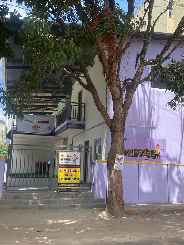 Craft activity at Kidzee Nagenahalli